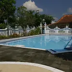 Ndalem Ngabean Bungalow Yogyakarta