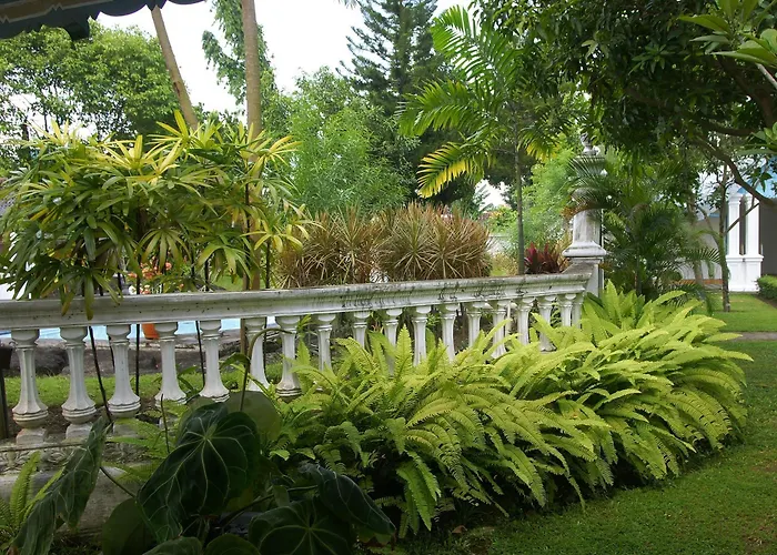 Ndalem Ngabean Bungalow Yogyakarta